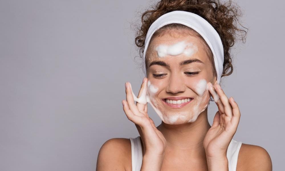 Post-Surgery Skincare: How to Take Care of Your Skin After a Procedure