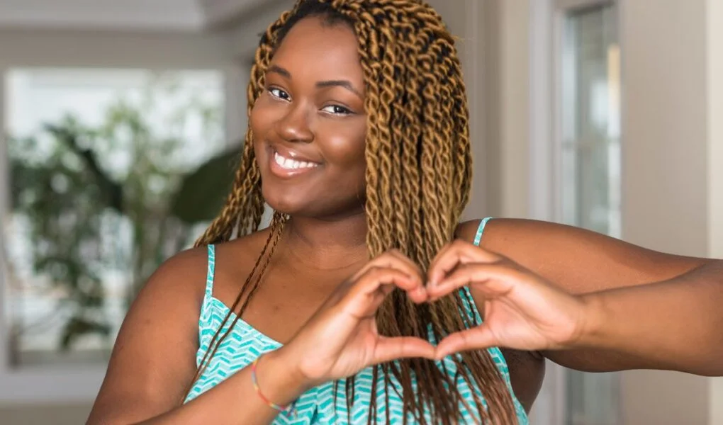 8 Soft Locs Hairstyles to Help You Get Inspired