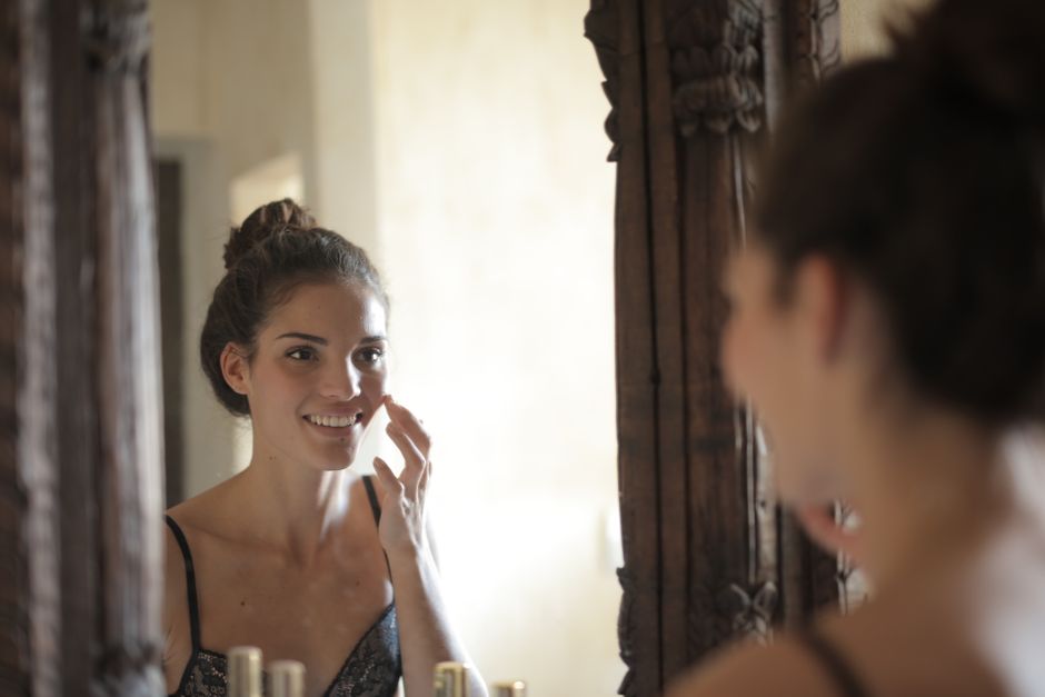 How to Switch Your Skincare Routine from Summer to Autumn